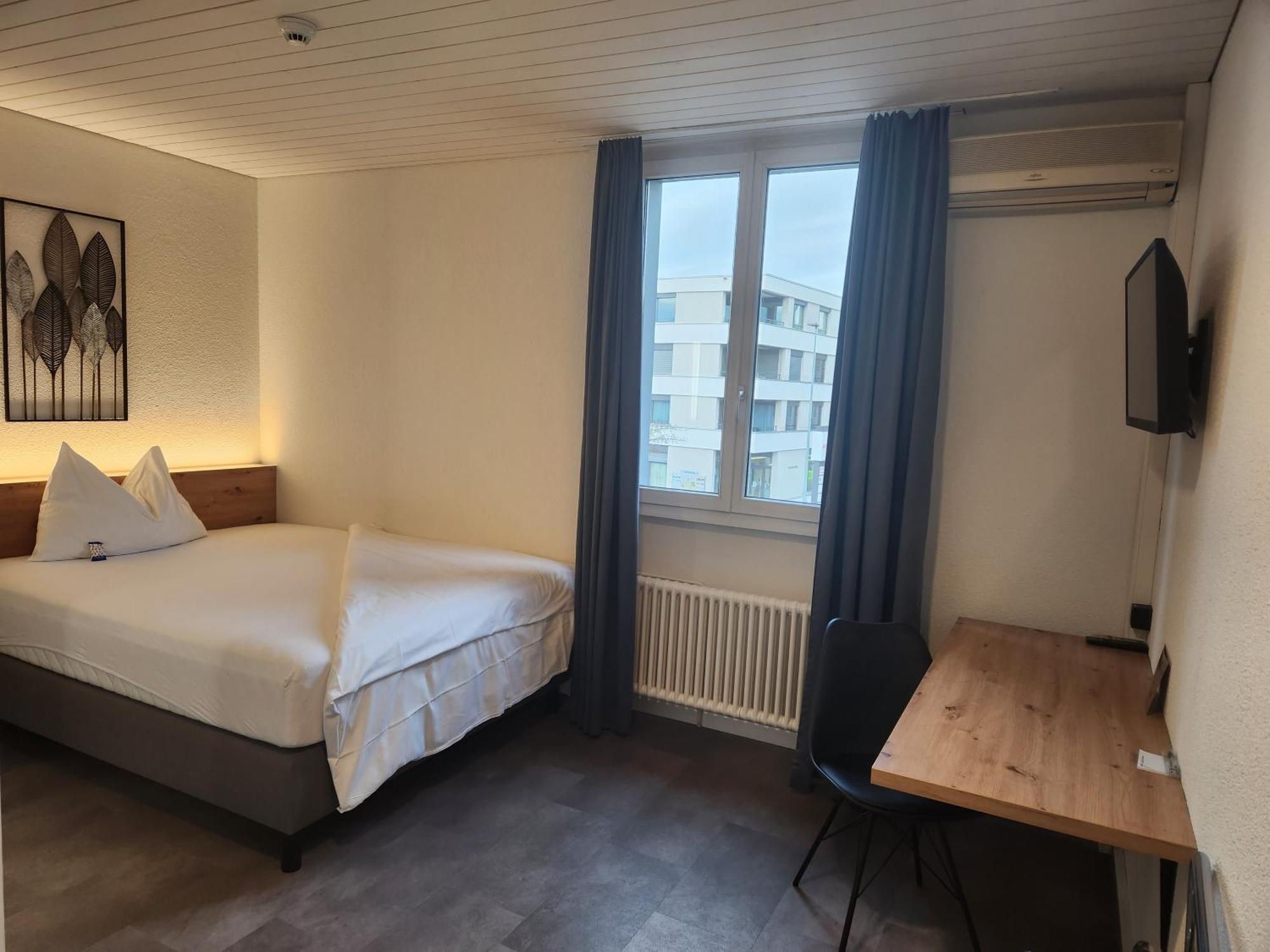 Hotel Baeren Suhr Aarau Exterior photo
